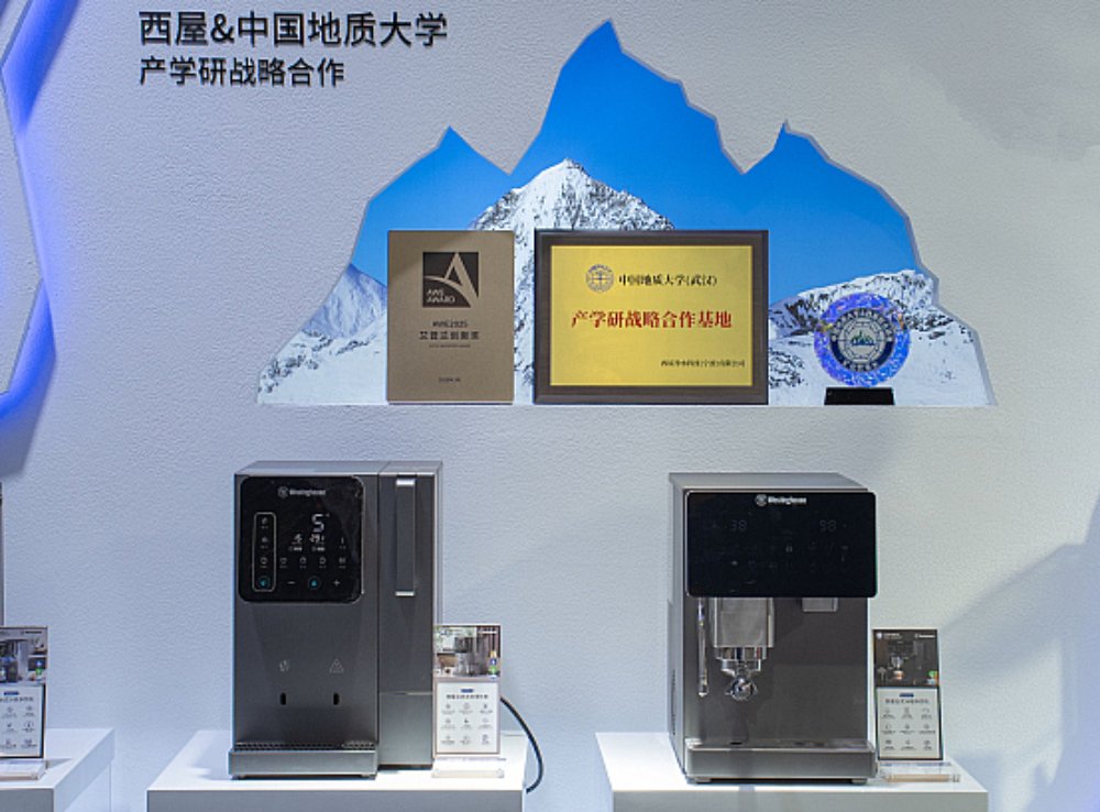 1773307763621915 (1).jpg